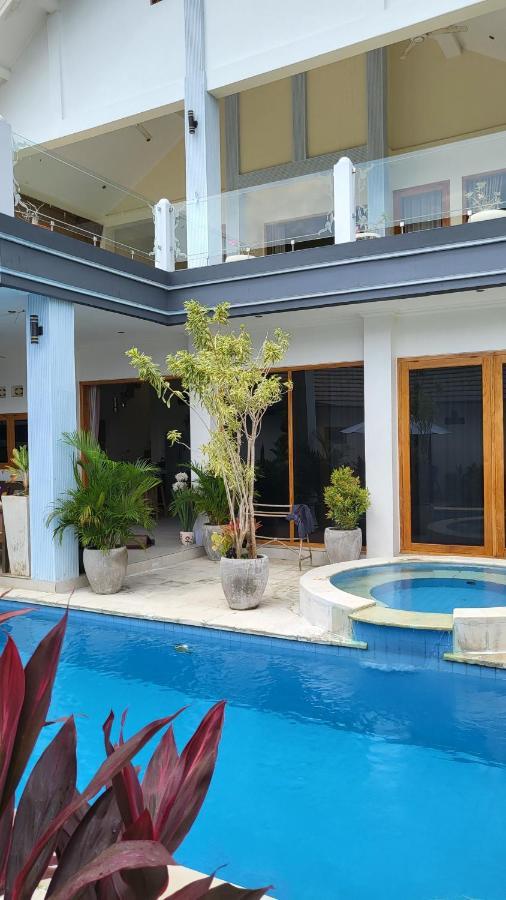 Kartika Villas Lovina Exteriör bild